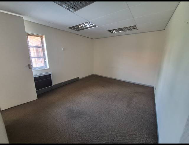 44M² OFFICE TO LET IN RIVONIA